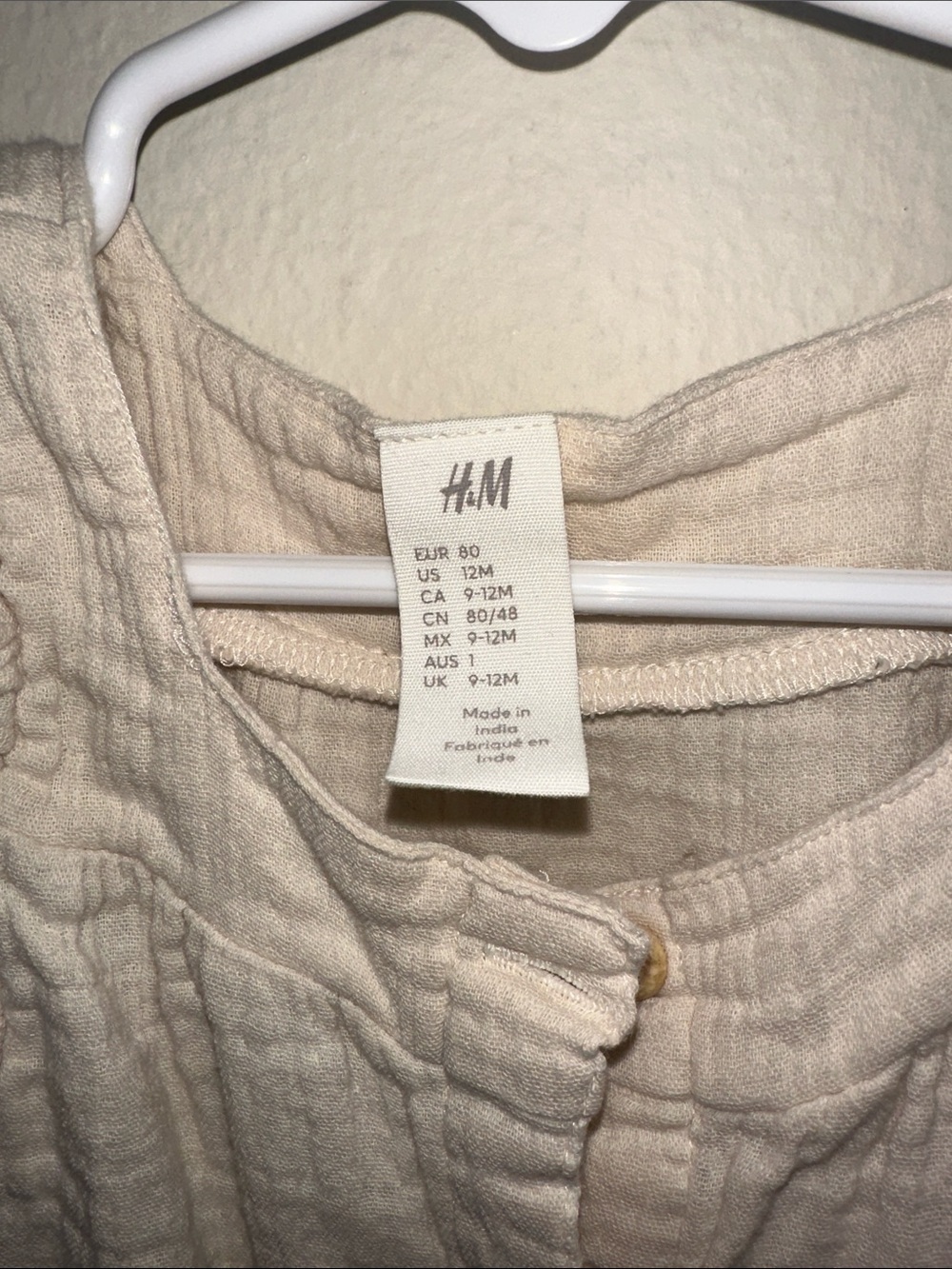 H&M Cream Ruffle-Shoulder Baby Romper - Picture 2 of 3